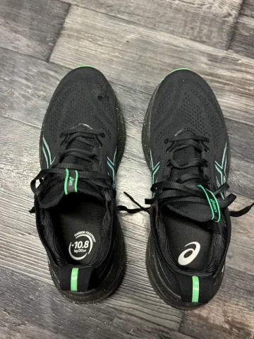Used Asics Gel Nimbus 26 bike — image 6 of 9