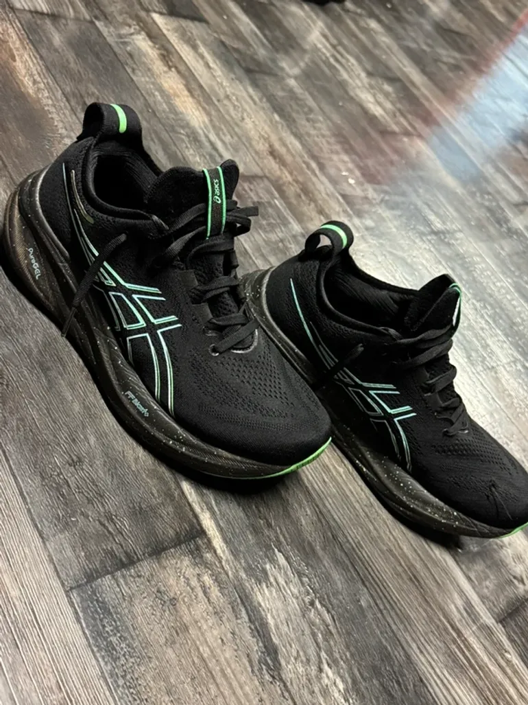 Used Asics Gel Nimbus 26 bike — image 7 of 9