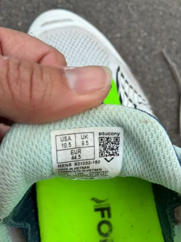Used Saucony Xodus Ultra 4 bike — image 5 of 9