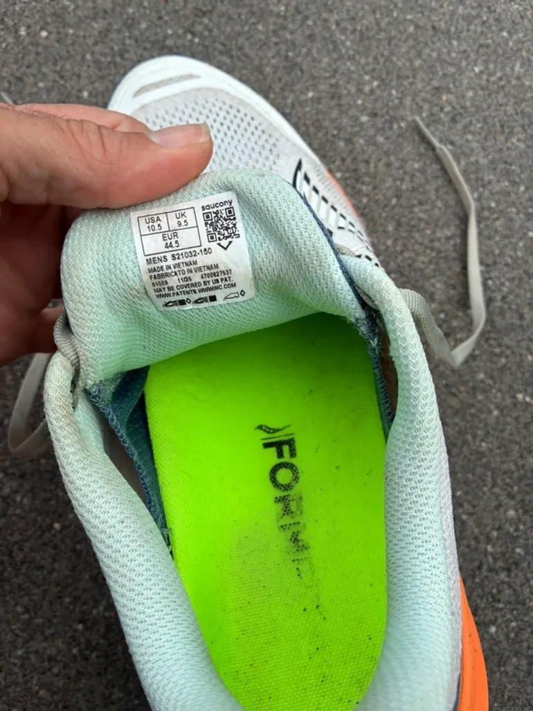 Used Saucony Xodus Ultra 4 bike — image 4 of 9