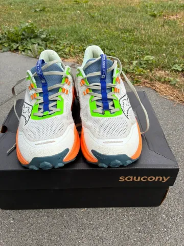 Used Saucony Xodus Ultra 4 bike — image 1 of 9