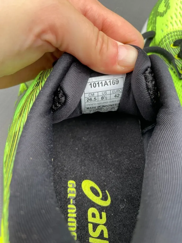 Used Asics Gel Nimbus 21 bike — image 5 of 5