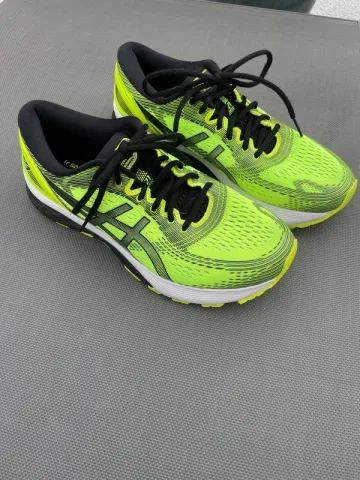 Used Asics Gel Nimbus 21 bike — image 1 of 5