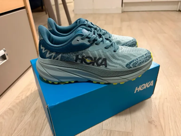 Used Hoka Challenger 7 bike — image 3 of 7