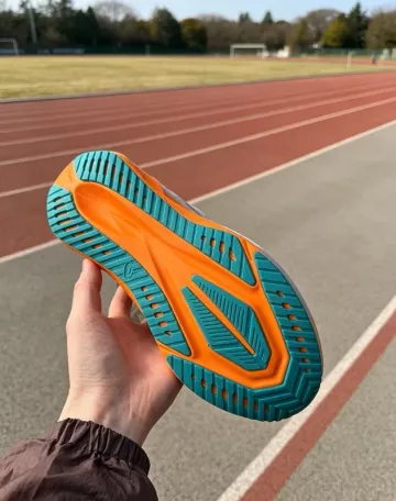 Used Asics Sneakers bike — image 5 of 7