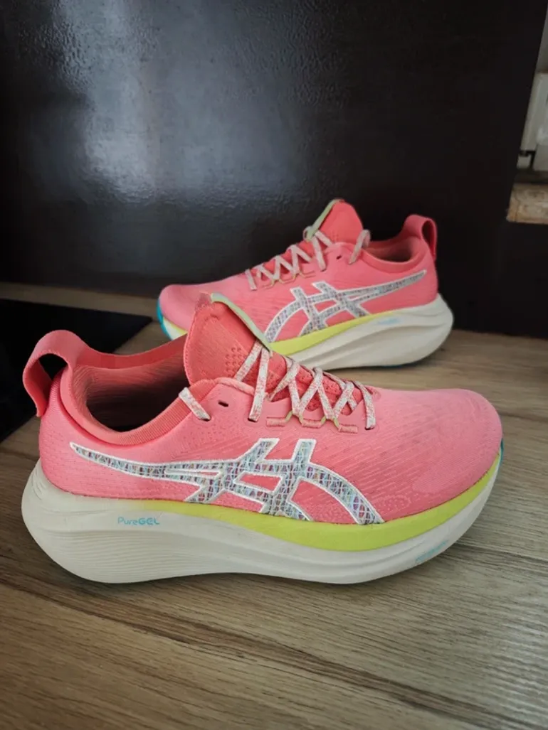Gebrauchtes Asics Nimbus 27 TR bike — Bild 4 von 15