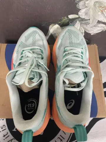 Käytetty Asics Novablast 5 bike — kuva 9 / 9