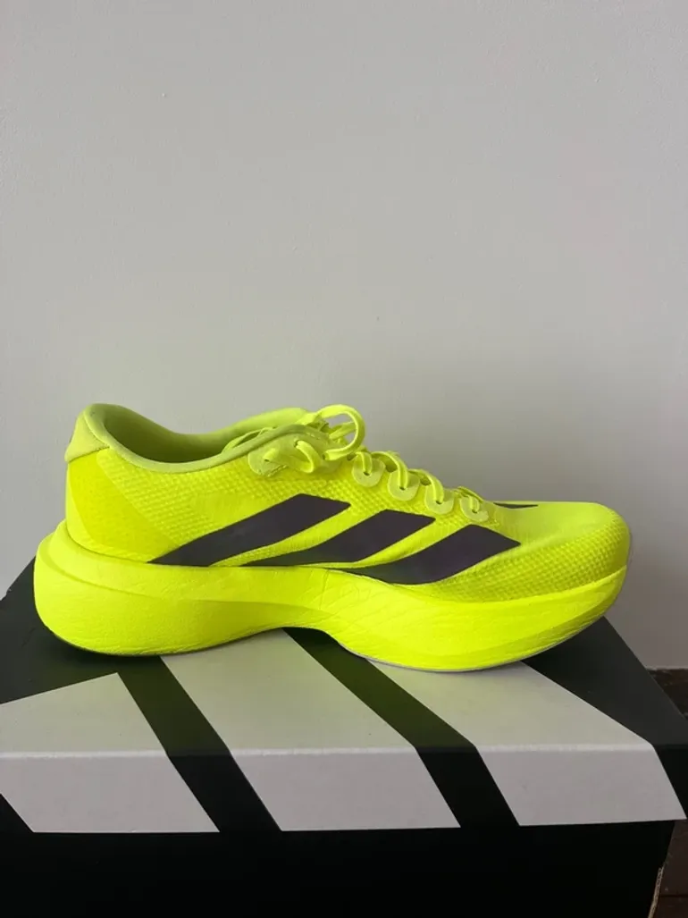 Tweedehands Adidas Evo SL Woven bike — afbeelding 4 van 15