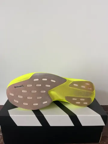 Tweedehands Adidas Evo SL Woven bike — afbeelding 7 van 15