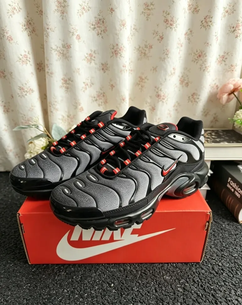 Použité Nike Air Max Plus TN bike — obrázek 1 z 6