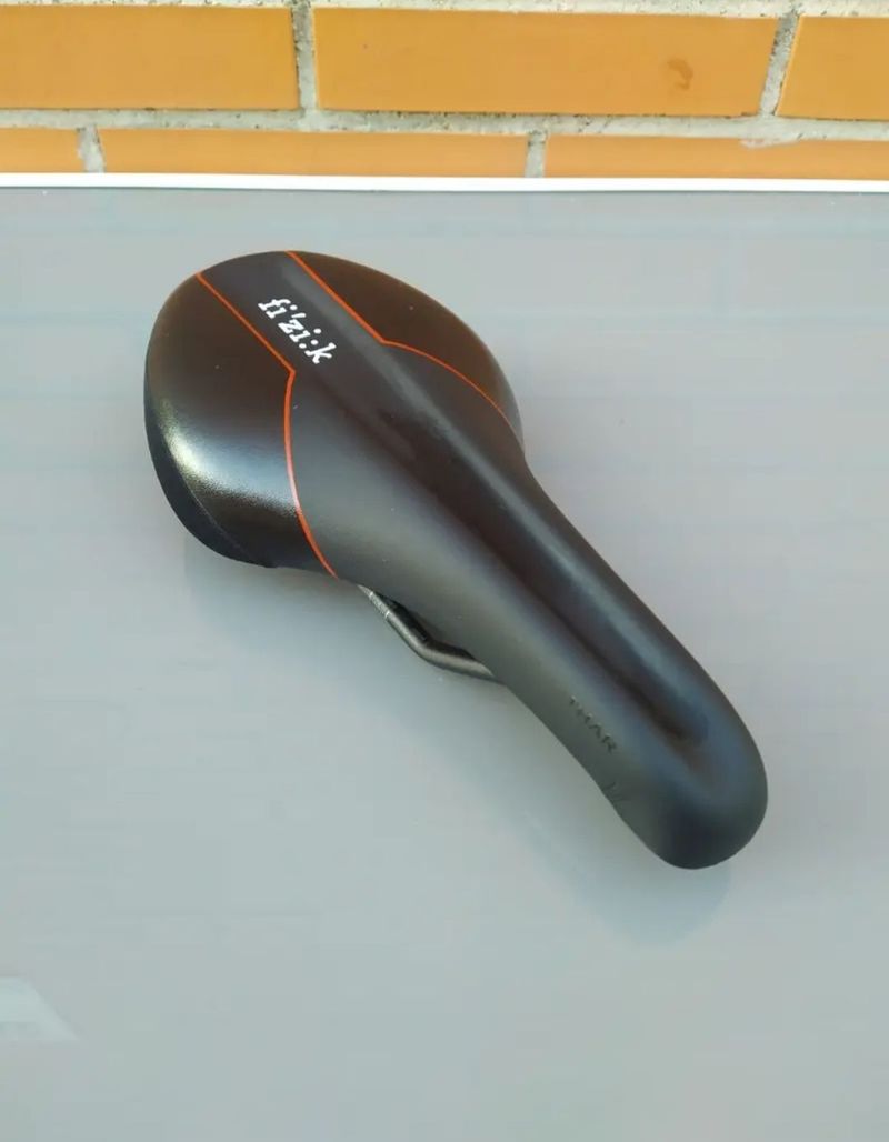 Použité Fizik THAR VS K:ium Saddles & Seatposts