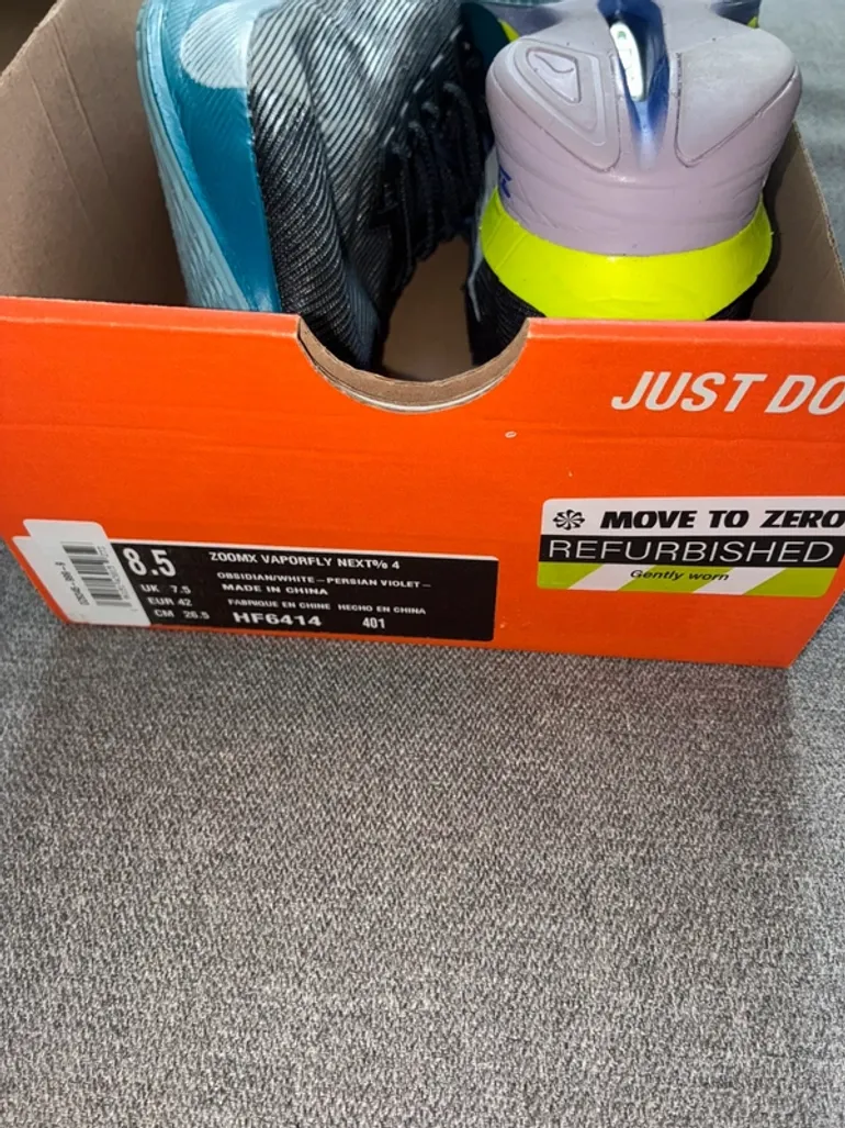 Used White Nike ZoomX Vaporfly Next% 4 bike — image 3 of 3