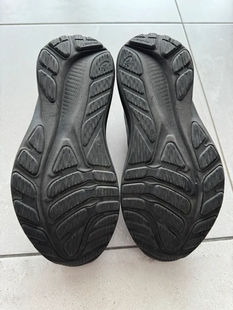 Asics GT-2000 12 bike d'occasion — image 7 sur 8