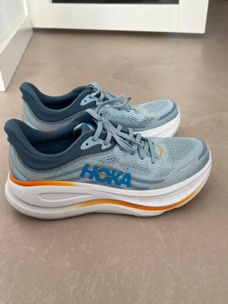 Tweedehands Hoka hardloopschoenen bike — afbeelding 4 van 4