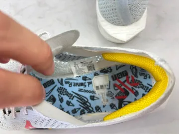 Last ZoomX Vaporfly Next% 3 bike d'occasion — image 11 sur 13