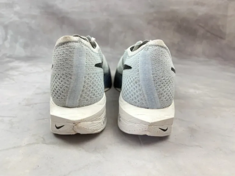 Last ZoomX Vaporfly Next% 3 bike d'occasion — image 10 sur 13