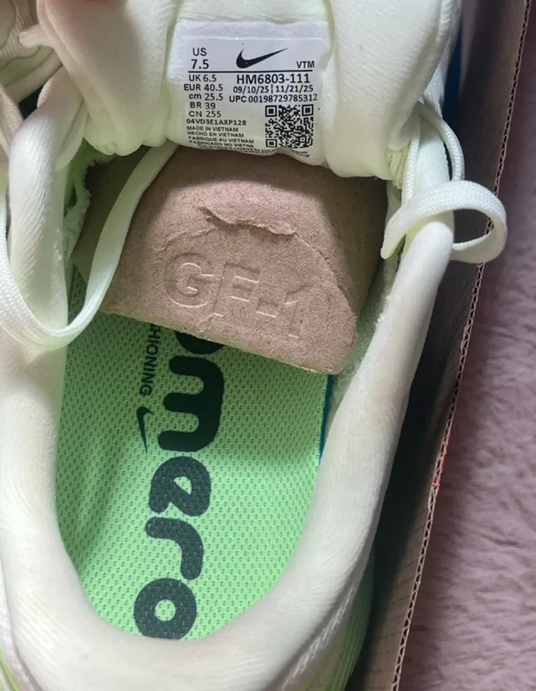 Tweedehands Nike Vomero 18 bike — afbeelding 4 van 5