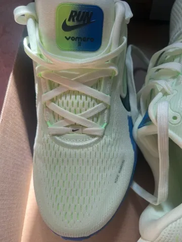 Tweedehands Nike Vomero 18 bike — afbeelding 2 van 5