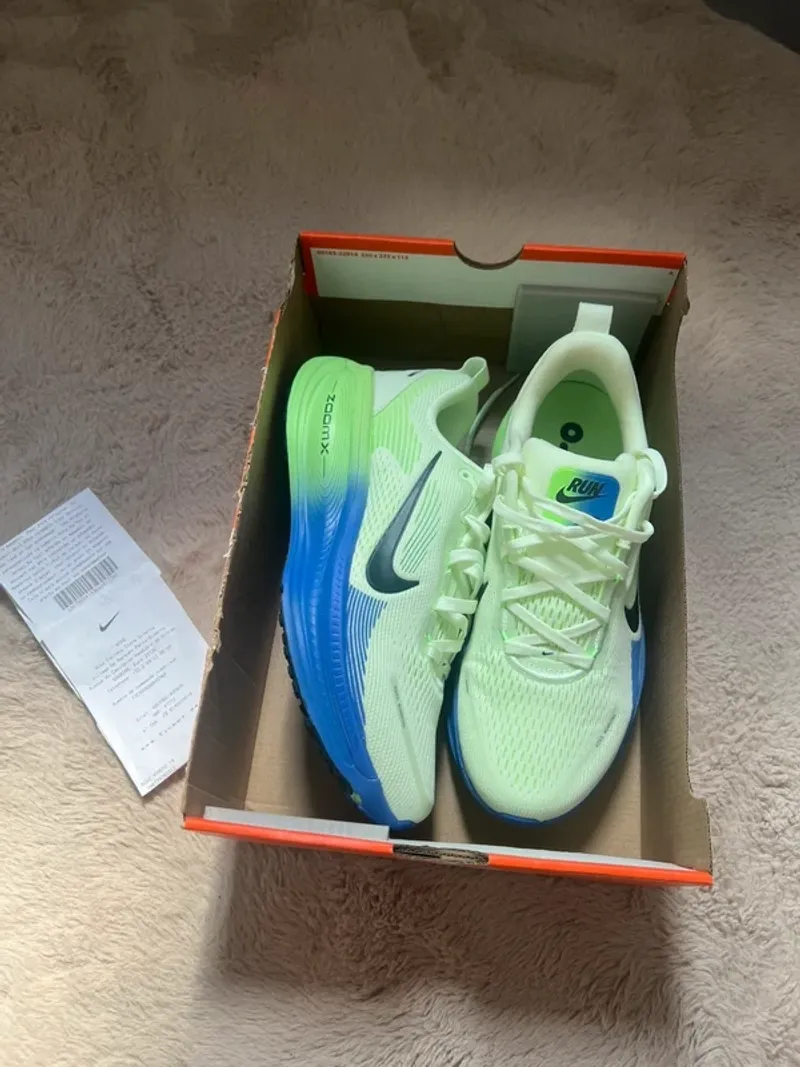 Nike Vomero 18 Running Shoes d'occasion