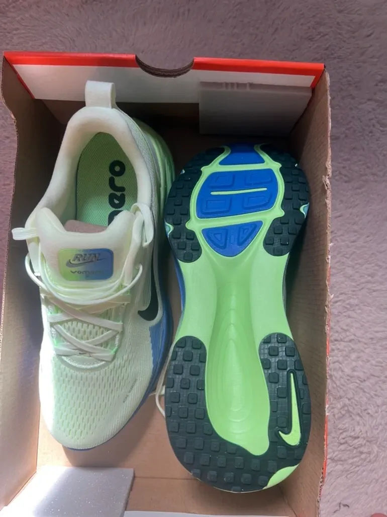 Tweedehands Nike Vomero 18 bike — afbeelding 3 van 5