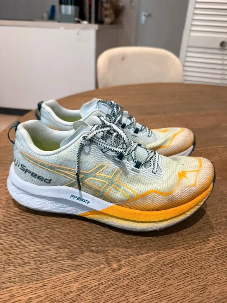 Asics Fujispeed 2 bike d'occasion — image 1 sur 4