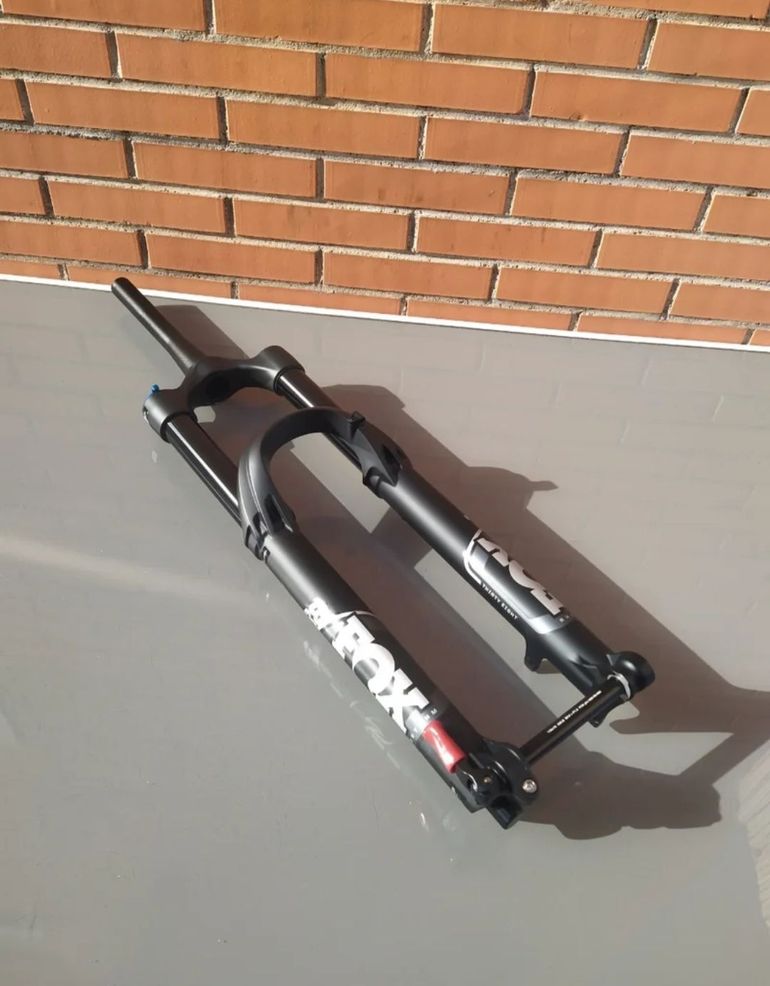 Fox 38 RHYTHM 180mm 2023 bike usato — immagine 3 di 9