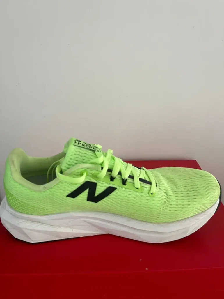 Used New Balance Running Shoes bike — image 3 of 3