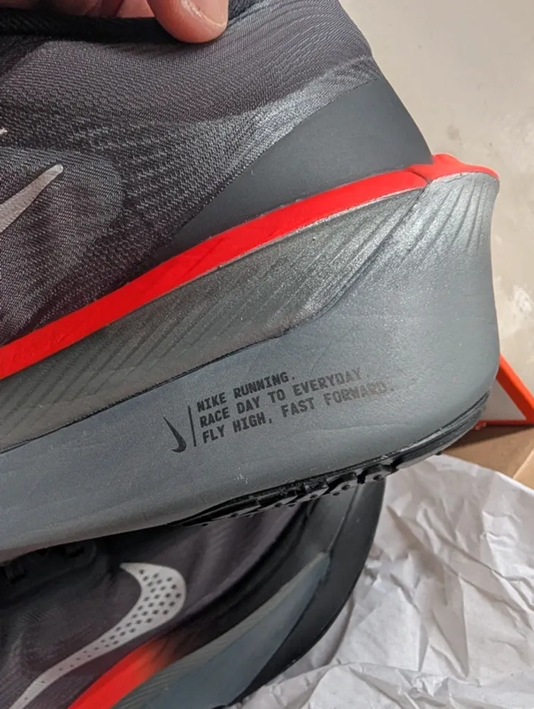 Used Nike Zoom Fly 6 bike — image 4 of 10