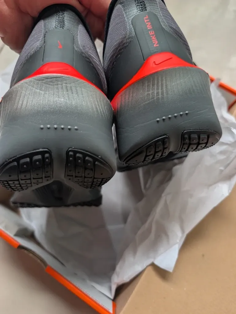 Used Nike Zoom Fly 6 bike — image 7 of 10