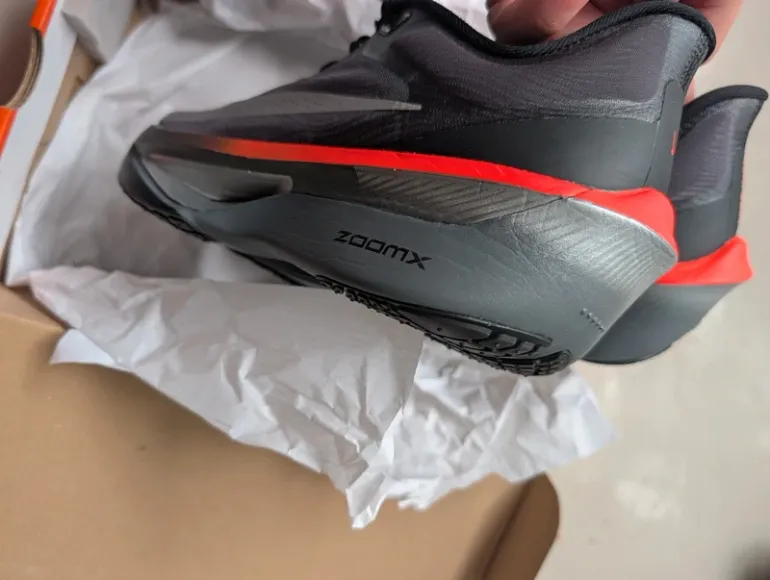 Used Nike Zoom Fly 6 bike — image 6 of 10