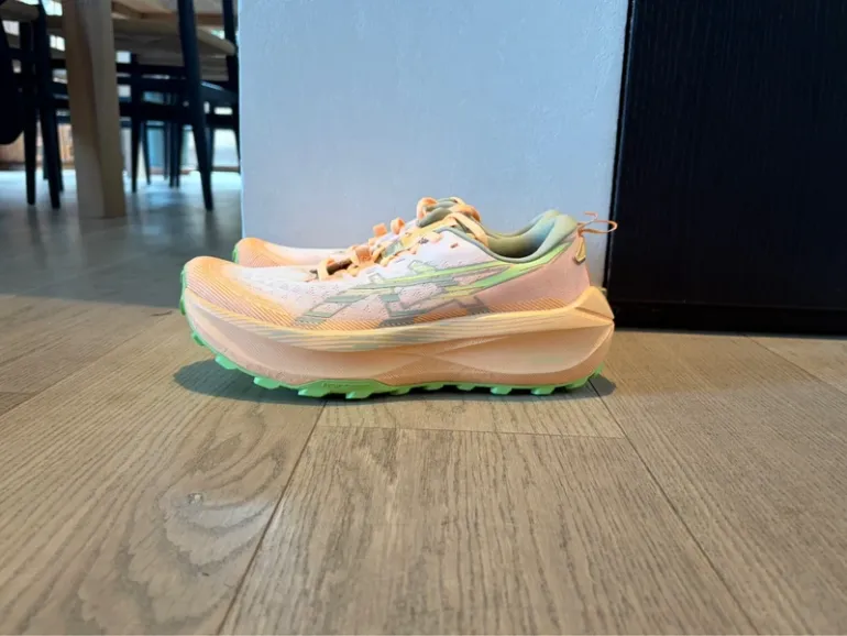 Asics Trabuco Max 4 bike d'occasion — image 2 sur 8