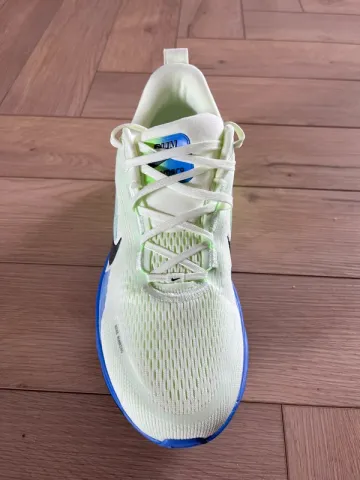 Nike Vomero 18 bike d'occasion — image 7 sur 12