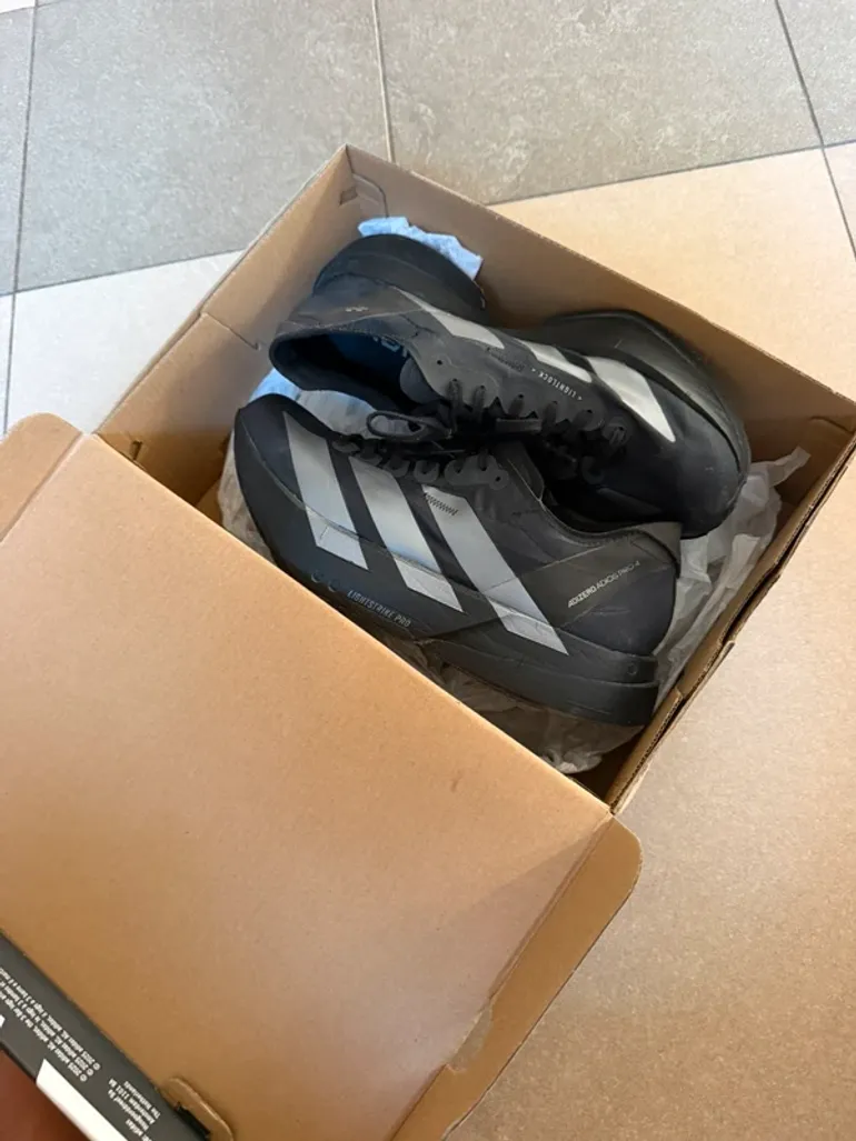 Gebrauchtes Pro Adizero Adios 4 bike — Bild 2 von 5
