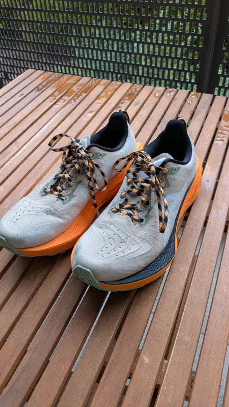 Brugt Asics Novablast TR 4 bike — billede 1 af 5