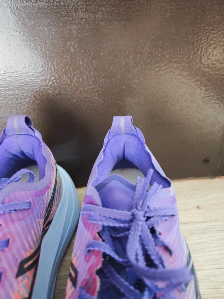 Asics Megablast bike d'occasion — image 9 sur 15