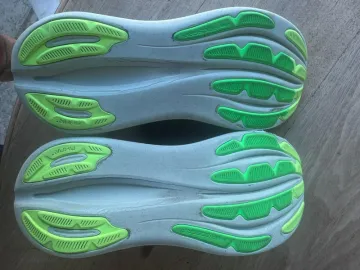 Used Asics Gel-Nimbus 28 bike — image 4 of 4