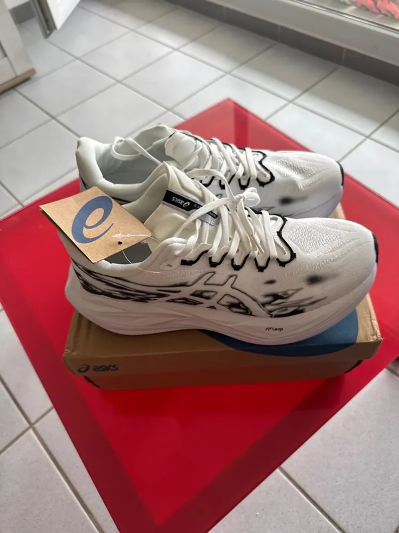 Used Asics Superblast 3 Running Shoes