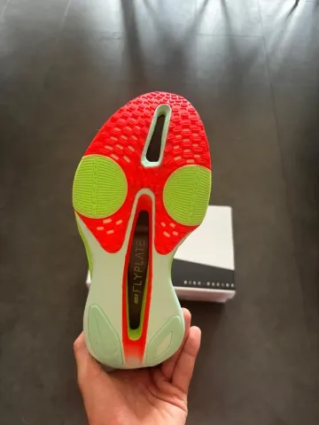 Used Nike Air Zoom Alphafly NEXT% 3 bike — image 3 of 9