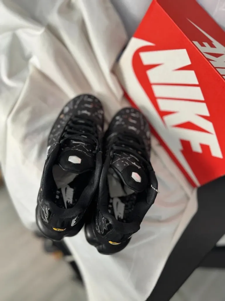 Used Nike Air Max Plus TN bike — image 6 of 8