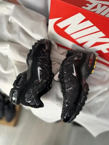 Used Nike Air Max Plus TN bike — image 8 of 8