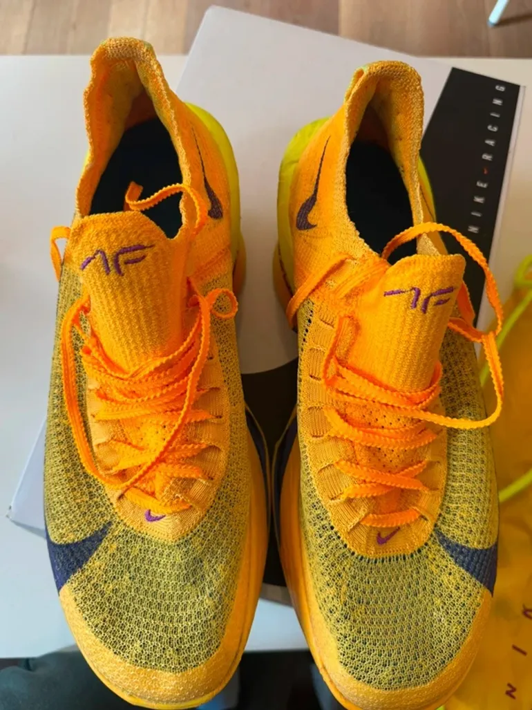 Used Orange AIR Zoom Alphafly bike — image 4 of 5