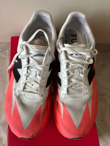 Used New Balance FuelCell SuperComp Elite v5 bike — image 1 of 2