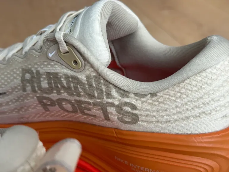 Nike Vomero Plus bike d'occasion — image 3 sur 8