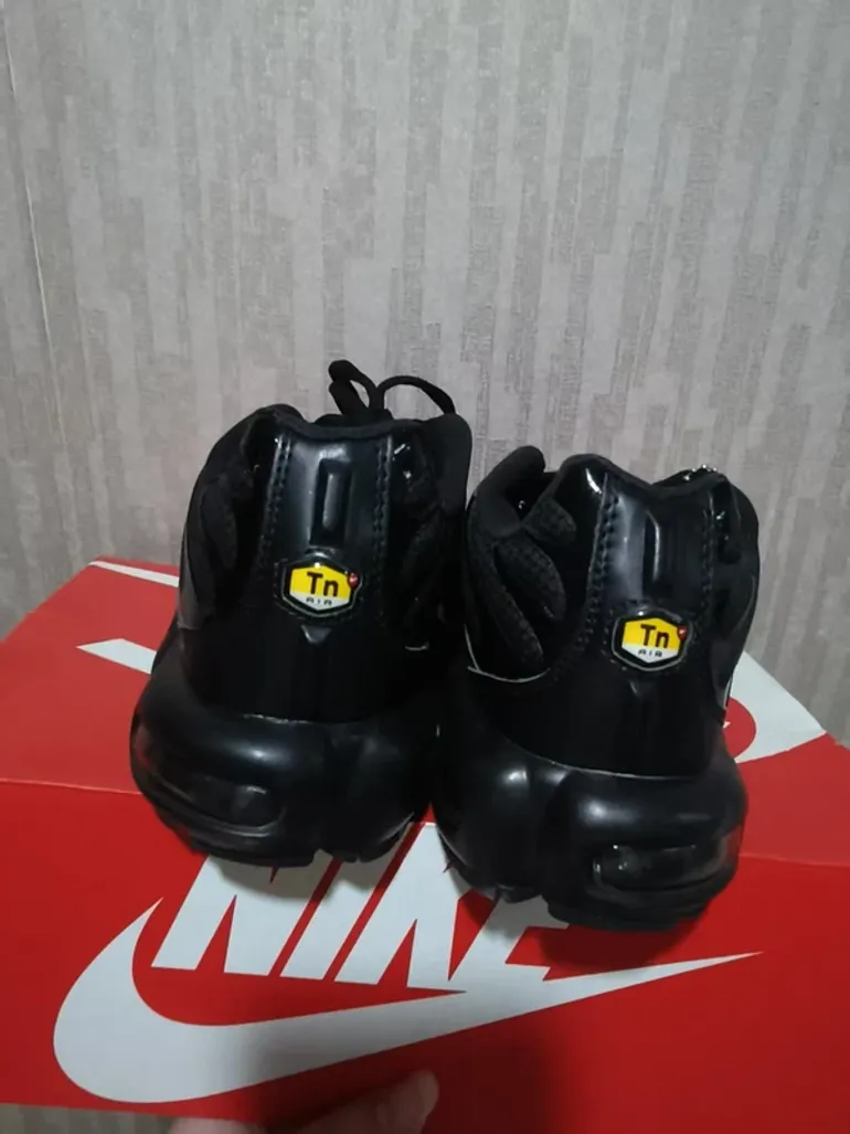 Used Nike Air Max Plus TN bike — image 2 of 4
