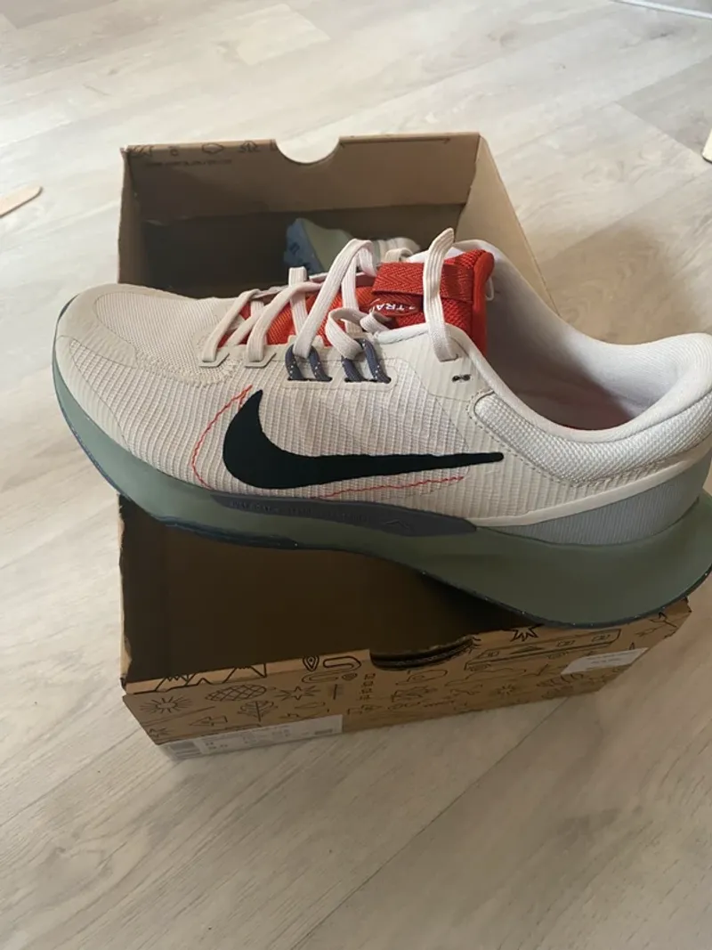 Used Nike Juniper Trail 2 NN Running Shoes