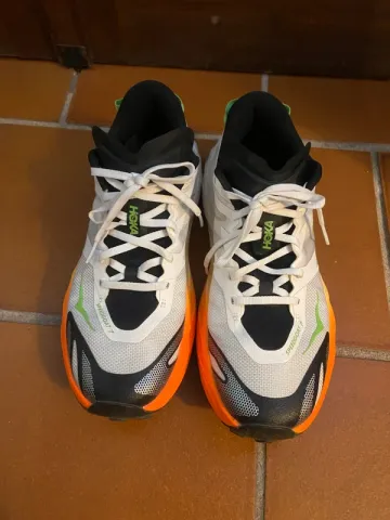 Gebrauchtes Hoka Speedgoat 7 bike — Bild 2 von 6