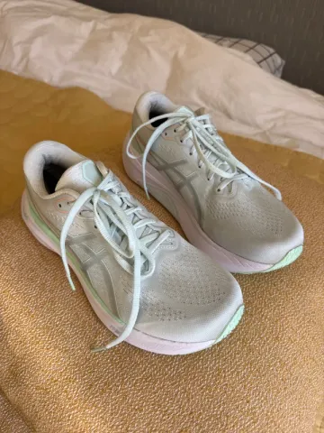 Used Asics Gel-Kayano 30 bike — image 2 of 2