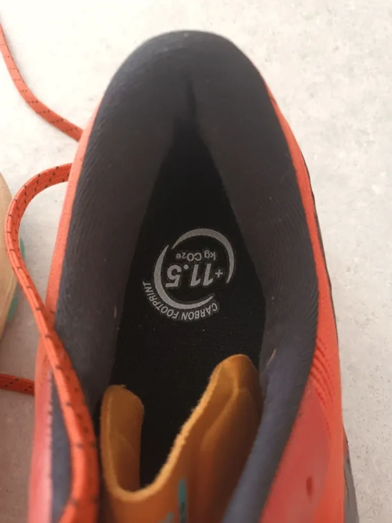 Used Asics Fuji Lite 6 bike — image 3 of 5