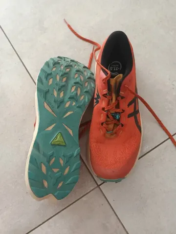 Used Asics Fuji Lite 6 bike — image 2 of 5