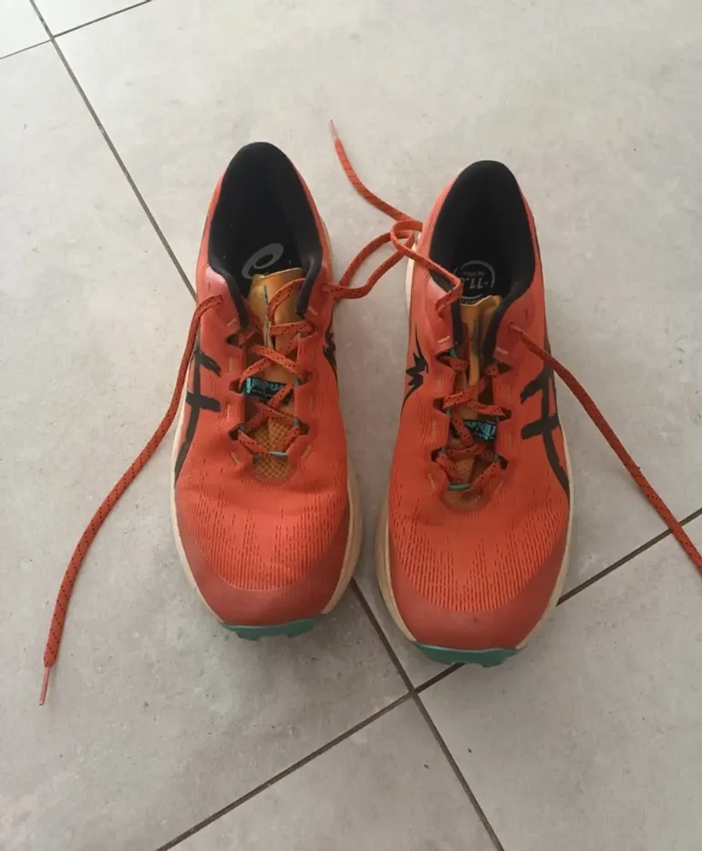 Used Asics Fuji Lite 6 bike — image 1 of 5